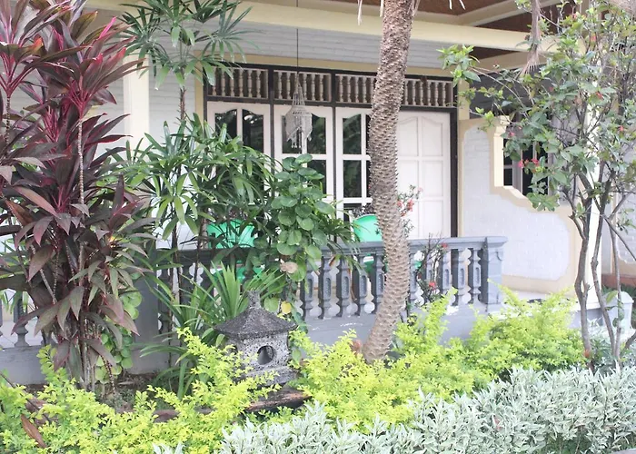 イン Taman Lily's